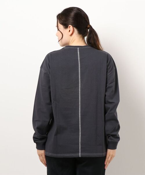 SPINNS（スピンズ）の「薔薇プリント ステッチデザインロンT（Tシャツ/カットソー・レディース・オフホワイト/グレイッシュベージュ/チャコール・ONESIZE）」の7枚目の写真