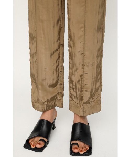 SLY（スライ）の「AURORA SHEER PT オーロラ シアー パンツ（スラックス・レディース・ベージュ/オレンジ・1/2）」の20枚目の写真