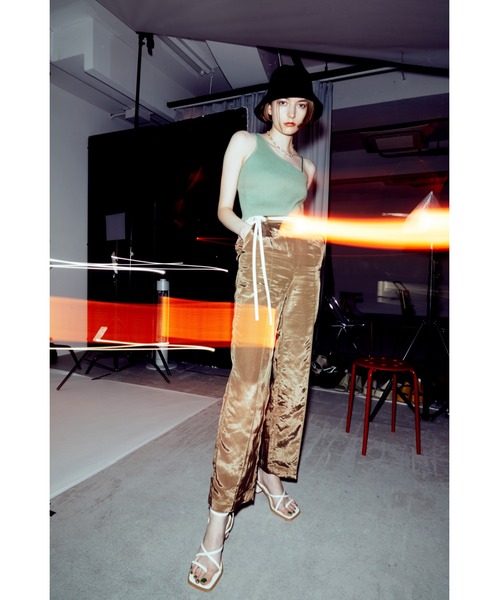 SLY（スライ）の「AURORA SHEER PT オーロラ シアー パンツ（スラックス・レディース・ベージュ/オレンジ・1/2）」の21枚目の写真