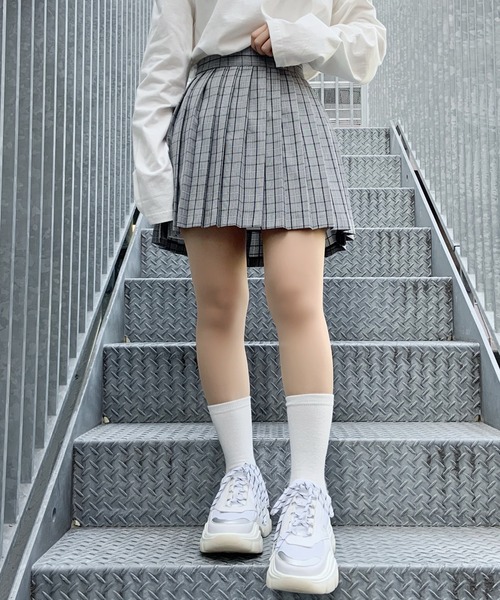 Figments（フィグメンツ）の「チェックプリーツミニスカート（スカート・レディース・ベージュ/グレー・FREE）」の2枚目の写真