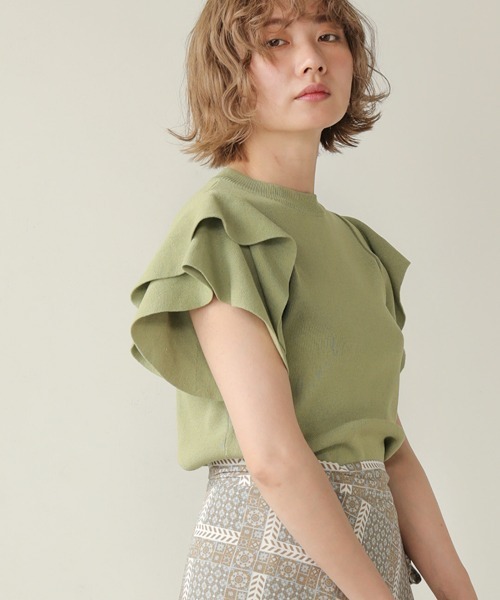 Bab(バブ)の「【WEB限定】フリルスリーブ半袖ニット(ニット/セーター・レディース・ブラック/オフホワイト/ライトグリーン・38)」の14枚目の写真