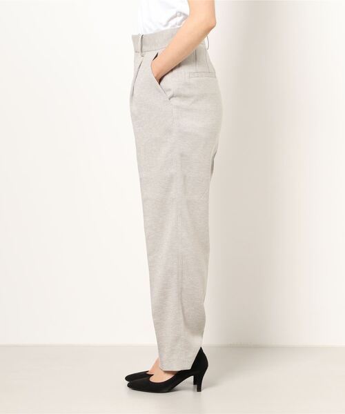 yuw(ユウ)の「リネンライクオックステーパード 953020(その他パンツ・レディース・ベージュ/ブラック/グリーン・LARGE/MEDIUM)」の12枚目の写真