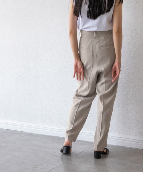 yuw(ユウ)の「リネンライクオックステーパード 953020(その他パンツ・レディース・ベージュ/ブラック/グリーン・LARGE/MEDIUM)」の8枚目の写真