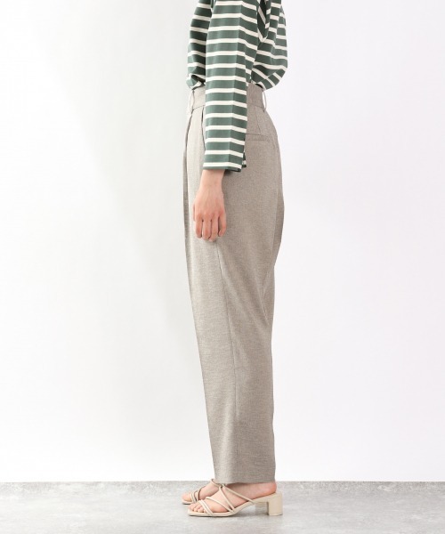 yuw(ユウ)の「リネンライクオックステーパード 953020(その他パンツ・レディース・ベージュ/ブラック/グリーン・LARGE/MEDIUM)」の15枚目の写真