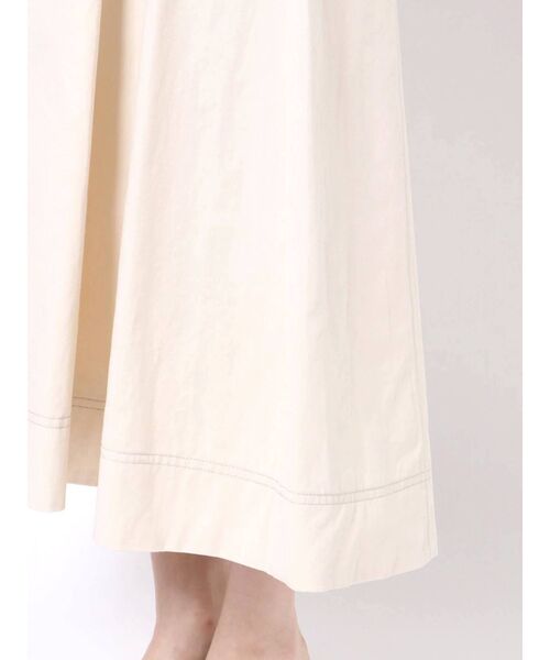 MERCURYDUO（マーキュリーデュオ）の「パネル切替ステッチワンピース（ワンピース・レディース・ベージュ/オフホワイト/インディゴブルー・SMALL/MEDIUM）」の16枚目の写真