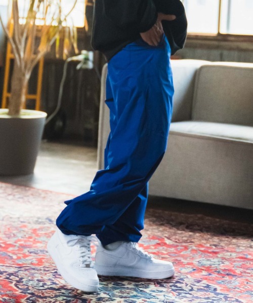 WEGO（ウィゴー）の「WEGO/テックタフタイージーパンツ（スウェットパンツ・メンズ・ブラック/ブルー・MEDIUM/LARGE）」の2枚目の写真