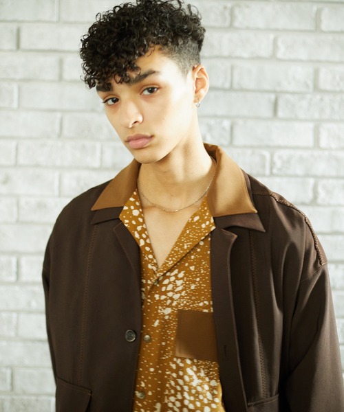 TAUPE（トープ）の「【TAUPE/トープ】 スリットスリーブバンビシャツ（シャツ/ブラウス・メンズ・ブラック/キャメル・1/2）」の3枚目の写真