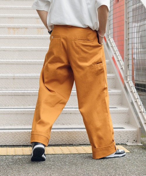 Perushu(ペルーシュ)の「ステッチワイドストレートパンツ(その他パンツ・メンズ・オフホワイト/オレンジ/ボルドー・SMALL/MEDIUM/LARGE)」の11枚目の写真