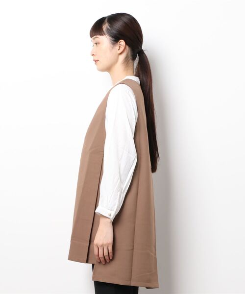 NICOLE white(ニコルホワイト)の「Vベスト×スタンドギャザーブラウスSET(シャツ/ブラウス・レディース・ブラック/ベージュ/グレー・FREE)」の4枚目の写真