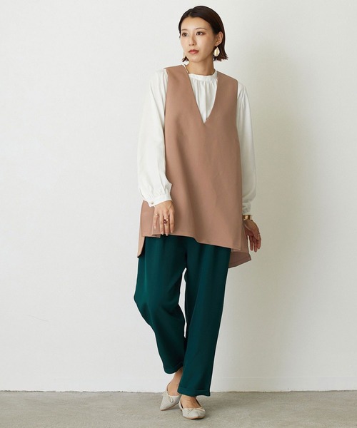 NICOLE white(ニコルホワイト)の「Vベスト×スタンドギャザーブラウスSET(シャツ/ブラウス・レディース・ブラック/ベージュ/グレー・FREE)」の21枚目の写真