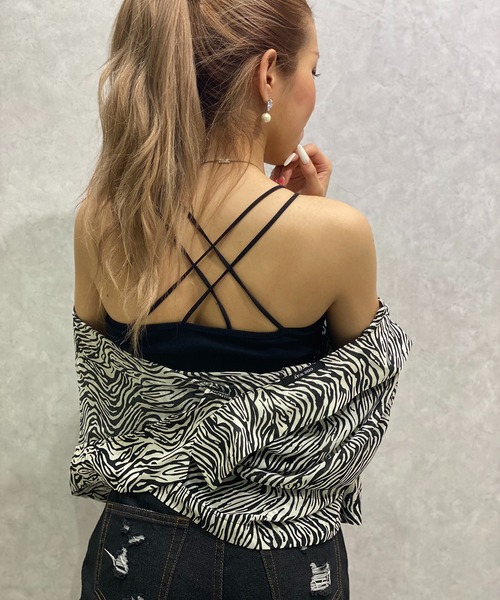 one way（ワンウェイ）の「【oneway Jeans】パット付きBACKクロスキャミ（タンクトップ・レディース・ホワイト/ブラック/ダークグリーン・FREE）」の8枚目の写真