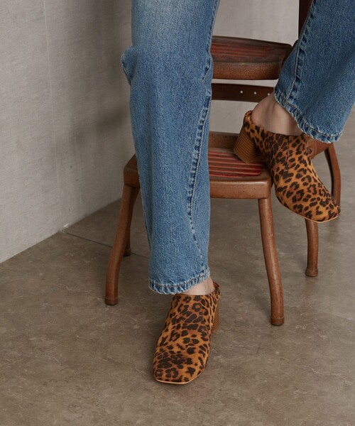 FREAK'S STORE（フリークスストア）の「▽【WEB限定】スクエアトゥーミュール（その他シューズ・レディース・ベージュ/ゼブラ/ホワイト/ブラック/レオパード・23.0cm/24.0cm/23.5cm/22.5cm/24.5cm）」の11枚目の写真