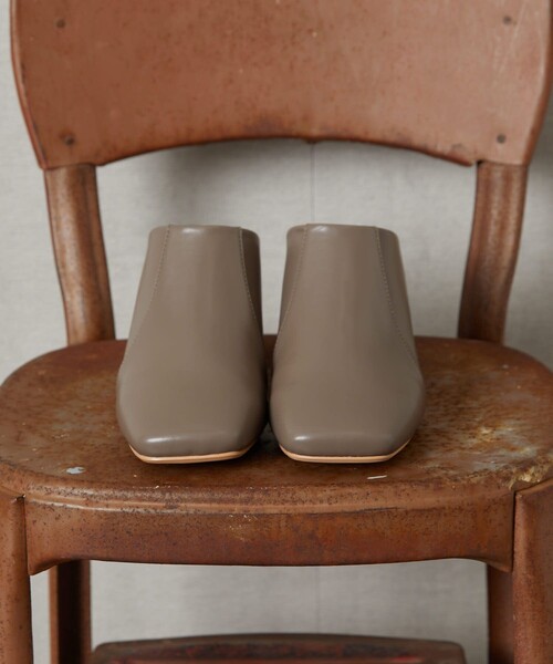 FREAK'S STORE（フリークスストア）の「▽【WEB限定】スクエアトゥーミュール（その他シューズ・レディース・ベージュ/ゼブラ/ホワイト/ブラック/レオパード・23.0cm/24.0cm/23.5cm/22.5cm/24.5cm）」の13枚目の写真