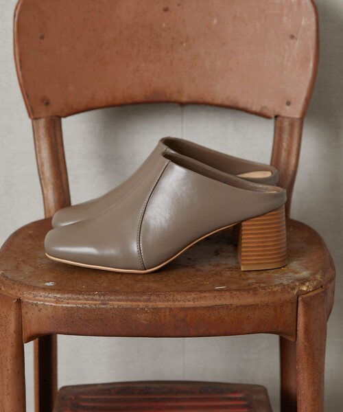 FREAK'S STORE（フリークスストア）の「▽【WEB限定】スクエアトゥーミュール（その他シューズ・レディース・ベージュ/ゼブラ/ホワイト/ブラック/レオパード・23.0cm/24.0cm/23.5cm/22.5cm/24.5cm）」の14枚目の写真