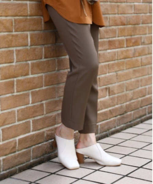 FREAK'S STORE（フリークスストア）の「▽【WEB限定】スクエアトゥーミュール（その他シューズ・レディース・ベージュ/ゼブラ/ホワイト/ブラック/レオパード・23.0cm/24.0cm/23.5cm/22.5cm/24.5cm）」の6枚目の写真