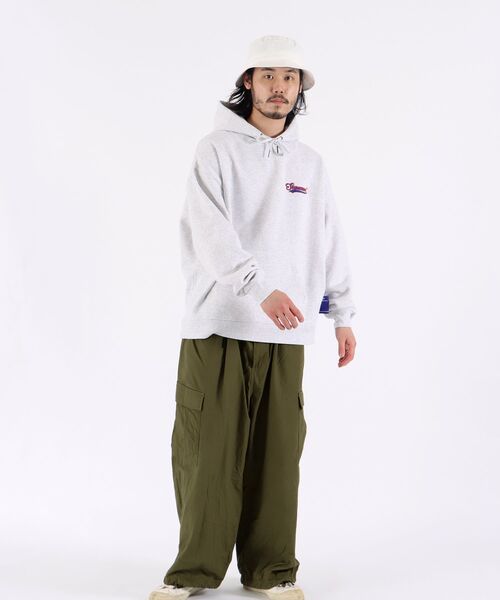 B ONE SOUL(ビーワンソウル)の「Sequence / BASEBALL LOGO WAPPEN HOODIE / ベースボール ロゴ ワッペン パーカー(パーカー・メンズ・オフホワイト/キャメル/ブルーグレー/ブラック・LARGE/MEDIUM)」の14枚目の写真