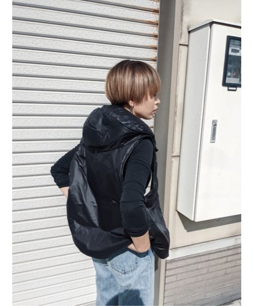 THROW by SLY（スローバイスライ）の「THROW JW TAPERED PT ジャストウエスト テーパード デニムパンツ（デニムパンツ・レディース・ライトブルー・24inch/25inch/26inch/23inch）」の13枚目の写真