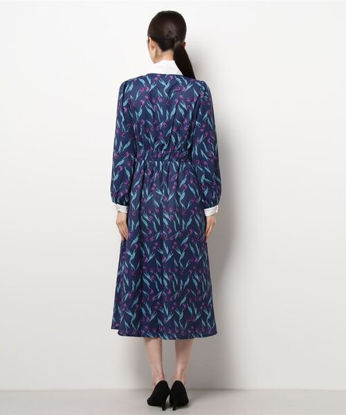 Hamble by Par Avion(ハンブルバイパラビオン)の「フラワークレリックワンピース(ワンピース・レディース・ネイビー/アイボリー・ONESIZE)」の8枚目の写真