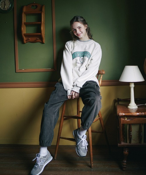 WV PROJECT(ダブリューブイプロジェクト)の「WV PROJECT(ダブリューブイプロジェクト) /EASY REVERSIBLE SWEATSHIRT/リバーシブル クルーネックスウェット(スウェット・レディース・ブラック/グレー/オートミール・S/M/L)」の8枚目の写真