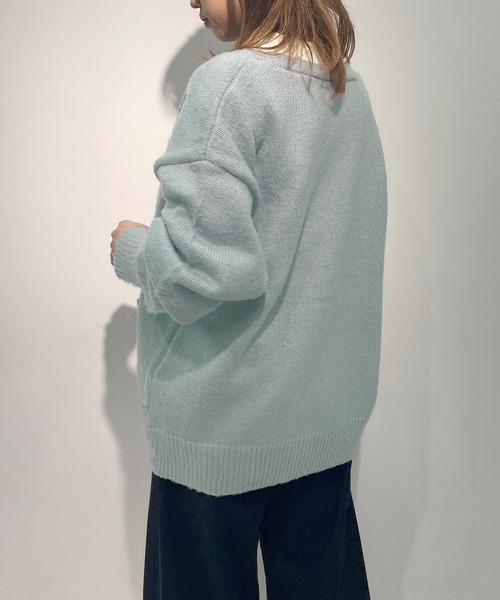 OLIVE des OLIVE（オリーブデオリーブ）の「【人気アイテム再入荷】ゆるっと＆ほっこり。起毛Vネックカーディガン（カーディガン/ボレロ・レディース・オフホワイト/ピンク/サックスブルー/グリーン/モスグリーン/ブラック・FREE）」の9枚目の写真