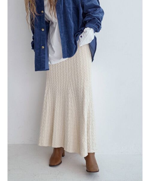 Ungrid(アングリッド)の「ニットフレアマキシスカート ( マーメイドスカート )(スカート・レディース・アイボリー/チャコールグレー・FREE)」の16枚目の写真