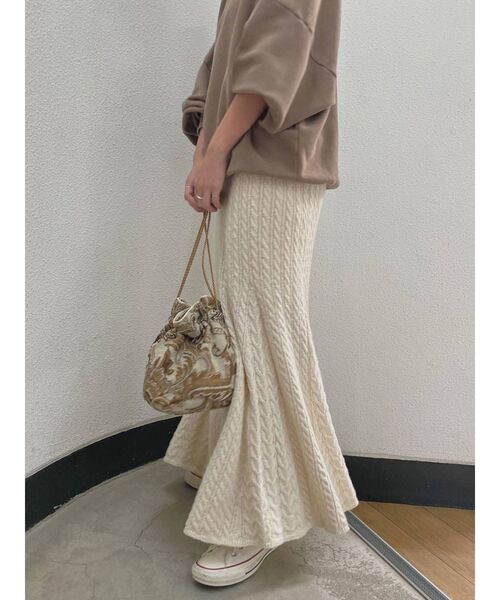 Ungrid(アングリッド)の「ニットフレアマキシスカート ( マーメイドスカート )(スカート・レディース・アイボリー/チャコールグレー・FREE)」の21枚目の写真