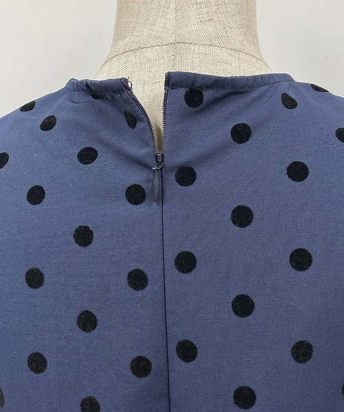 PICCIN（ピッチン）の「フロッキードットペプラムブラウス（シャツ/ブラウス・レディース・ブラック/ネイビー・M）」の10枚目の写真