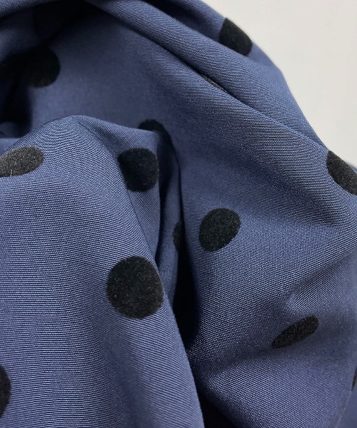 PICCIN（ピッチン）の「フロッキードットペプラムブラウス（シャツ/ブラウス・レディース・ブラック/ネイビー・M）」の15枚目の写真