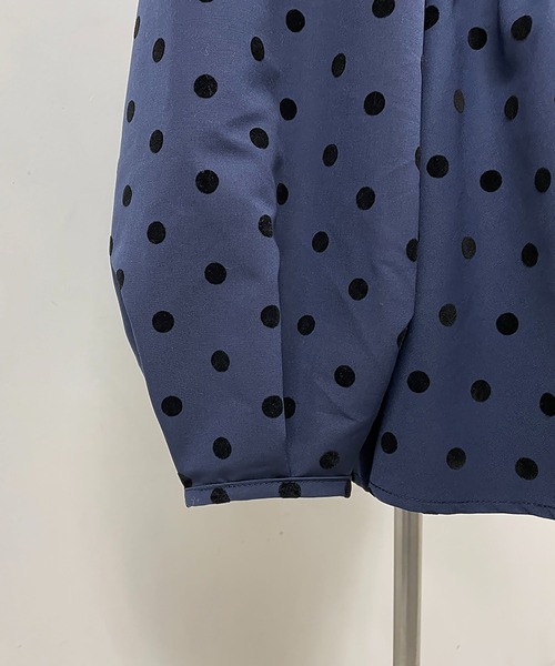 PICCIN（ピッチン）の「フロッキードットペプラムブラウス（シャツ/ブラウス・レディース・ブラック/ネイビー・M）」の14枚目の写真