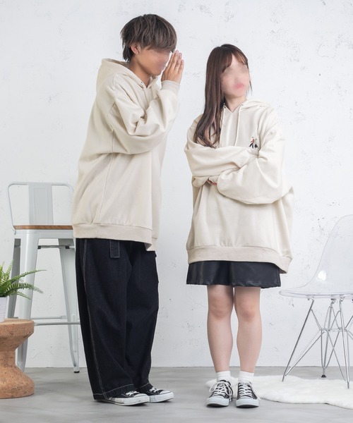 人気の刺繍コーディネートのトレンドパーカー・フーディ 男女ok PairPair（ペアペア）の「カップル刺繍フーディー(ユニセックス