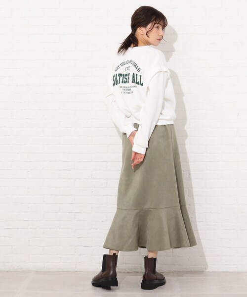 Cutie Blonde（キューティーブロンド）の「◆【S-L】後ろロゴスウェット（スウェット・レディース・ブラック/オフホワイト/パープル系・01/02/03）」の10枚目の写真