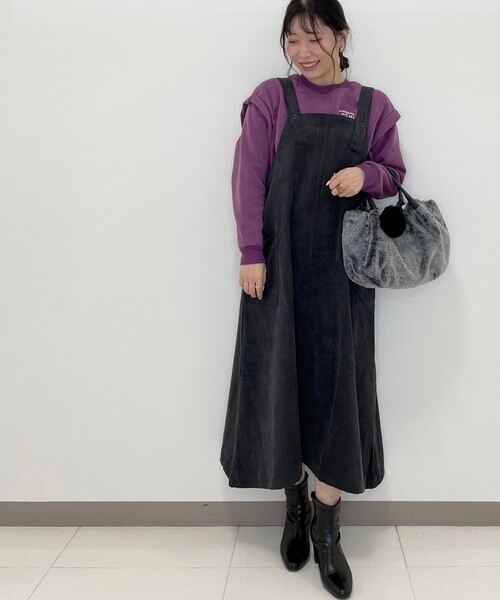 Cutie Blonde（キューティーブロンド）の「◆【S-L】後ろロゴスウェット（スウェット・レディース・ブラック/オフホワイト/パープル系・01/02/03）」の16枚目の写真