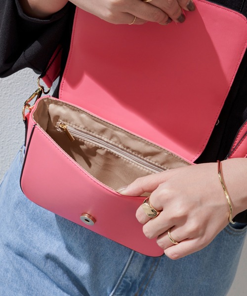 Aunt Marie's（アントマリーズ）の「フラップミニスクエアショルダーバッグ / ハンドバッグ（ハンドバッグ・レディース・ブラック/ピンク/グリーン/キャメル/ライトパープル/アイボリー/ブルー・FREE）」の13枚目の写真