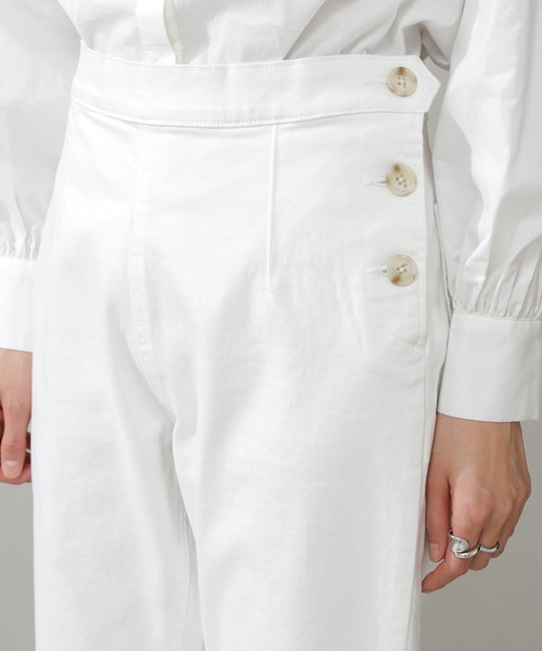 N.(N. Natural Beauty Basic)(エヌエヌナチュラルビューティーベーシック)の「【S Size Line】◆マリンボタンテーパードデニムパンツ(デニムパンツ・レディース・ホワイト/インディゴブルー・SMALL/MEDIUM)」の11枚目の写真