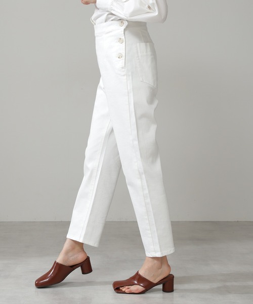 N.(N. Natural Beauty Basic)(エヌエヌナチュラルビューティーベーシック)の「【S Size Line】◆マリンボタンテーパードデニムパンツ(デニムパンツ・レディース・ホワイト/インディゴブルー・SMALL/MEDIUM)」の9枚目の写真