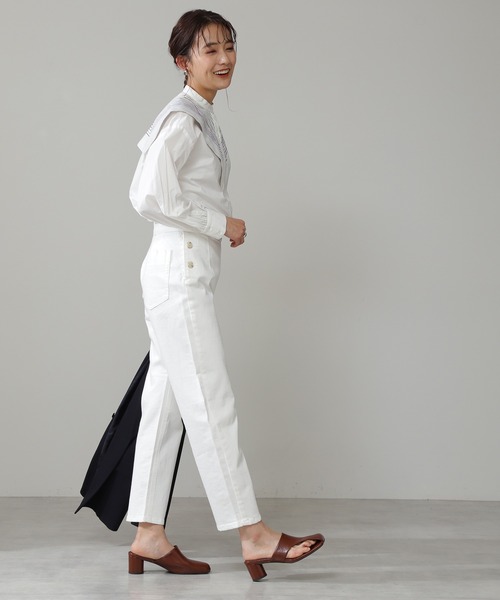 N.(N. Natural Beauty Basic)(エヌエヌナチュラルビューティーベーシック)の「【S Size Line】◆マリンボタンテーパードデニムパンツ(デニムパンツ・レディース・ホワイト/インディゴブルー・SMALL/MEDIUM)」の4枚目の写真