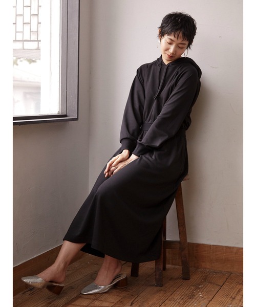 armonia（アルモニーア）の「armonia.フード付きカットワンピース＊（ワンピース・レディース・ブラック/ベージュ/グリーン・FREE）」の10枚目の写真