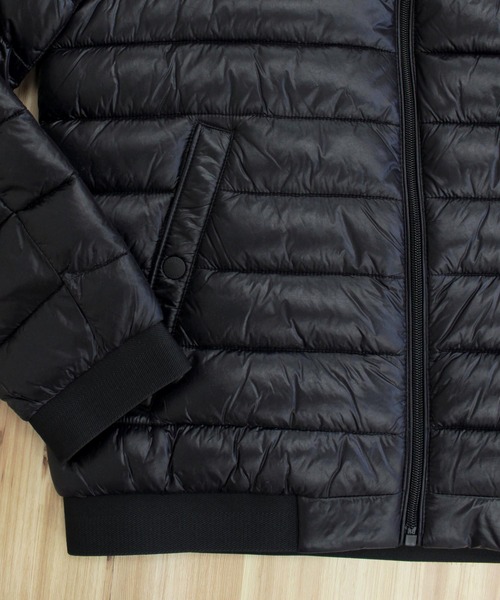 Guess（ゲス）の「ソフトナイロンMA-1中綿ブルゾン（MA-1・メンズ・ブラック・S/M/L/XL）」の12枚目の写真