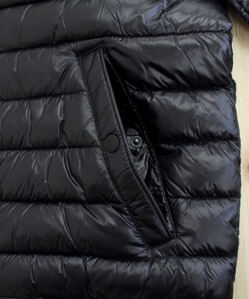 Guess（ゲス）の「ソフトナイロンMA-1中綿ブルゾン（MA-1・メンズ・ブラック・S/M/L/XL）」の11枚目の写真