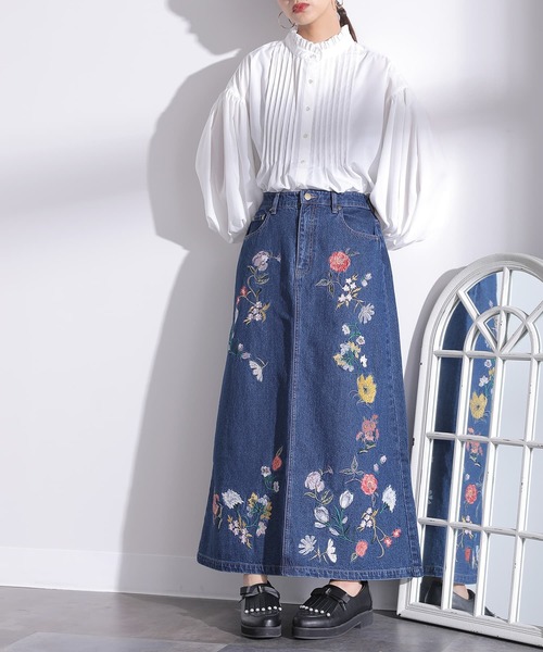 osharewalker（オシャレウォーカー）の「【廃盤】『花柄刺繍デニムスカート』（スカート・レディース・ブルー・2/1）」の6枚目の写真