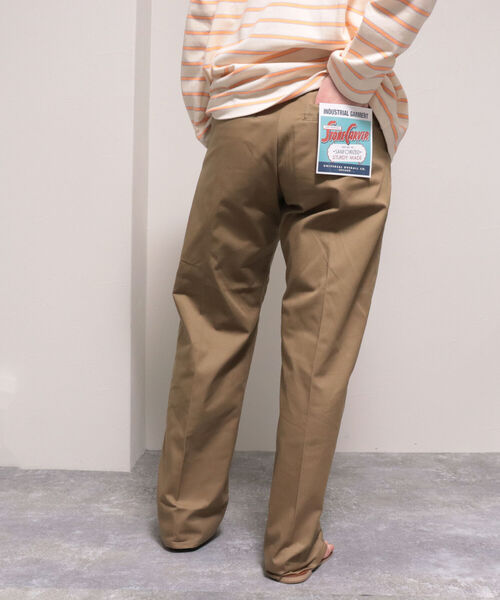 UNIVERSAL OVERALL（ユニバーサルオーバーオール）の「【UNIVERSAL OVERALL/ユニバーサルオーバーオール】WIDE PANTS（その他パンツ・レディース・ベージュ/ブラック・MEDIUM/SMALL）」の2枚目の写真