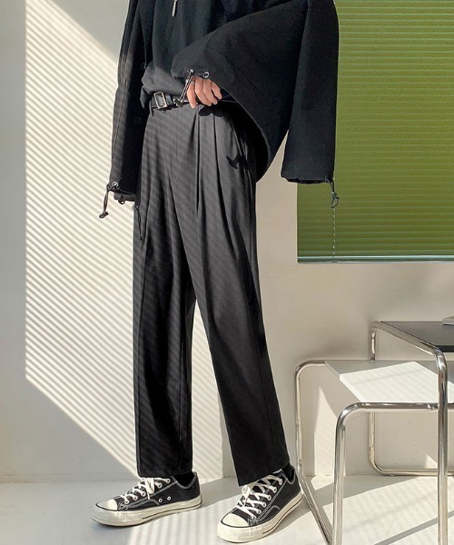 MGV(エムジーヴィー)の「ダブルタックシンプルスラックス(スラックス・メンズ・グレー/ブラック/ホワイト・MEDIUM/LARGE/X-LARGE)」の9枚目の写真