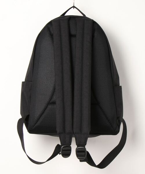 Manhattan Portage（マンハッタンポーテージ）の「Big Apple Backpack JR 2（バックパック/リュック・メンズ・ブラック・MEDIUM）」の9枚目の写真