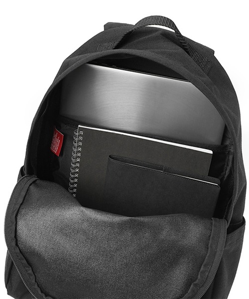 Manhattan Portage（マンハッタンポーテージ）の「Big Apple Backpack JR 2（バックパック/リュック・メンズ・ブラック・MEDIUM）」の7枚目の写真