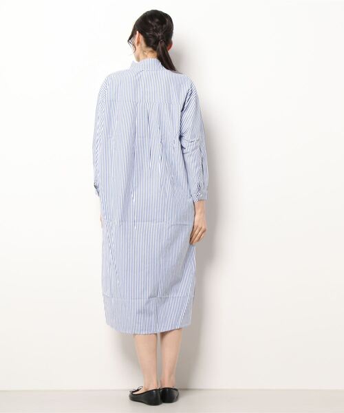 Ritzy(リッツィー)の「ロング丈 カラーストライプシャツワンピース(シャツワンピース・レディース・レッド/ブルー/アイボリー・M/L)」の21枚目の写真