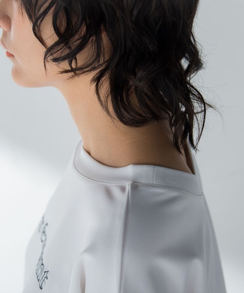 MAYSON GREY（メイソングレイ）の「【socolla】ステッチロゴヘルシープルオーバー≪洗濯機で洗える≫（Tシャツ/カットソー・レディース・ブラック/オフホワイト/ブルー・M）」の15枚目の写真