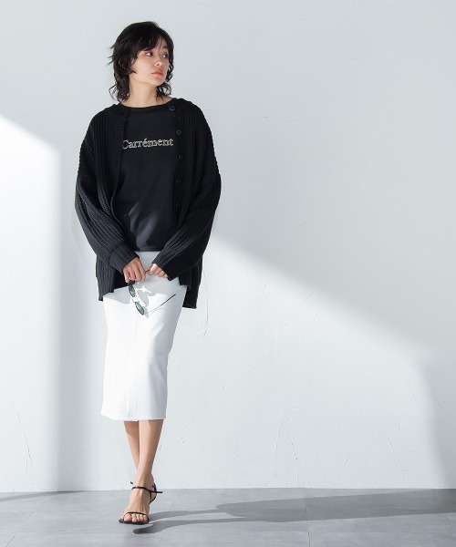 MAYSON GREY（メイソングレイ）の「【socolla】ステッチロゴヘルシープルオーバー≪洗濯機で洗える≫（Tシャツ/カットソー・レディース・ブラック/オフホワイト/ブルー・M）」の21枚目の写真