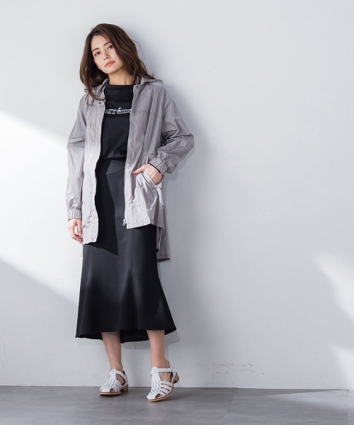 MAYSON GREY（メイソングレイ）の「【socolla】ステッチロゴヘルシープルオーバー≪洗濯機で洗える≫（Tシャツ/カットソー・レディース・ブラック/オフホワイト/ブルー・M）」の19枚目の写真