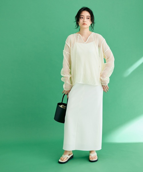 ADAM ET ROPE'（アダムエロペ）の「パターンメッシュプルオーバー（Tシャツ/カットソー・レディース・ブラック/キナリ・FREE）」の12枚目の写真