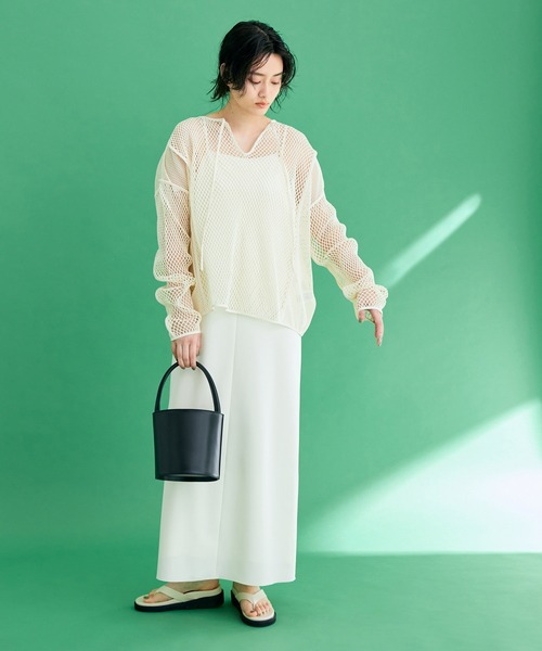 ADAM ET ROPE'（アダムエロペ）の「パターンメッシュプルオーバー（Tシャツ/カットソー・レディース・ブラック/キナリ・FREE）」の4枚目の写真